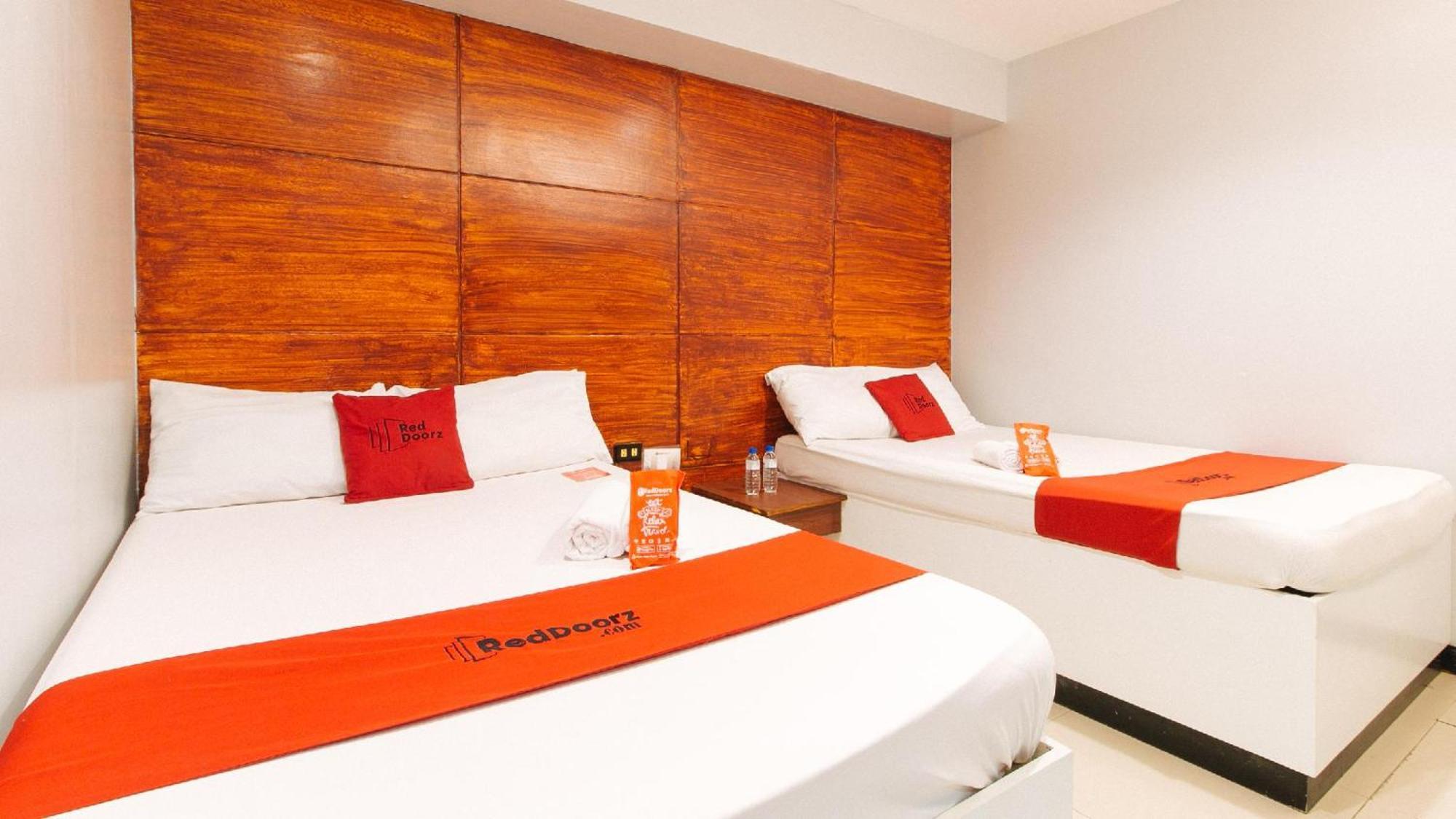 Reddoorz At Homa Resort Hotel Santiago  Bagian luar foto