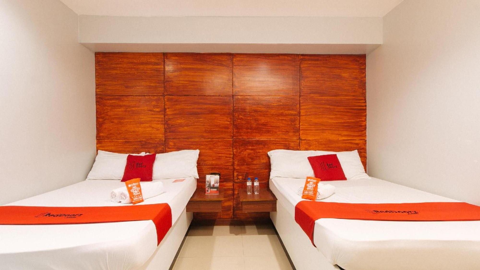 Reddoorz At Homa Resort Hotel Santiago  Bagian luar foto